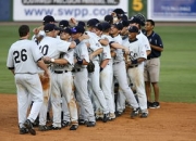 开云足球直播-曼城中场核心受伤，球队挑战添难度