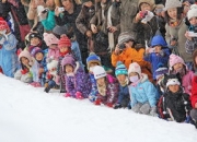 开云体育官网入口网页版-欧洲国家队举行激烈拼抢，争夺晋级机会，欧洲国家队晋级之路